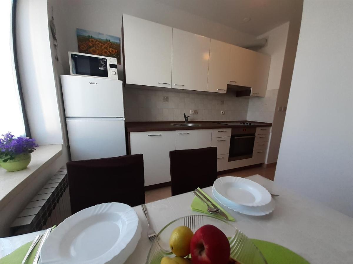 Apartamento Apartman Lila Umag Exterior foto