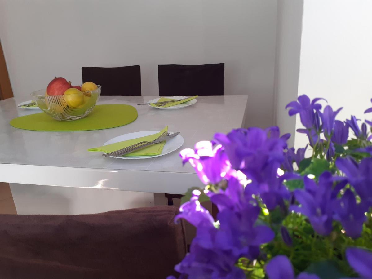 Apartamento Apartman Lila Umag Exterior foto