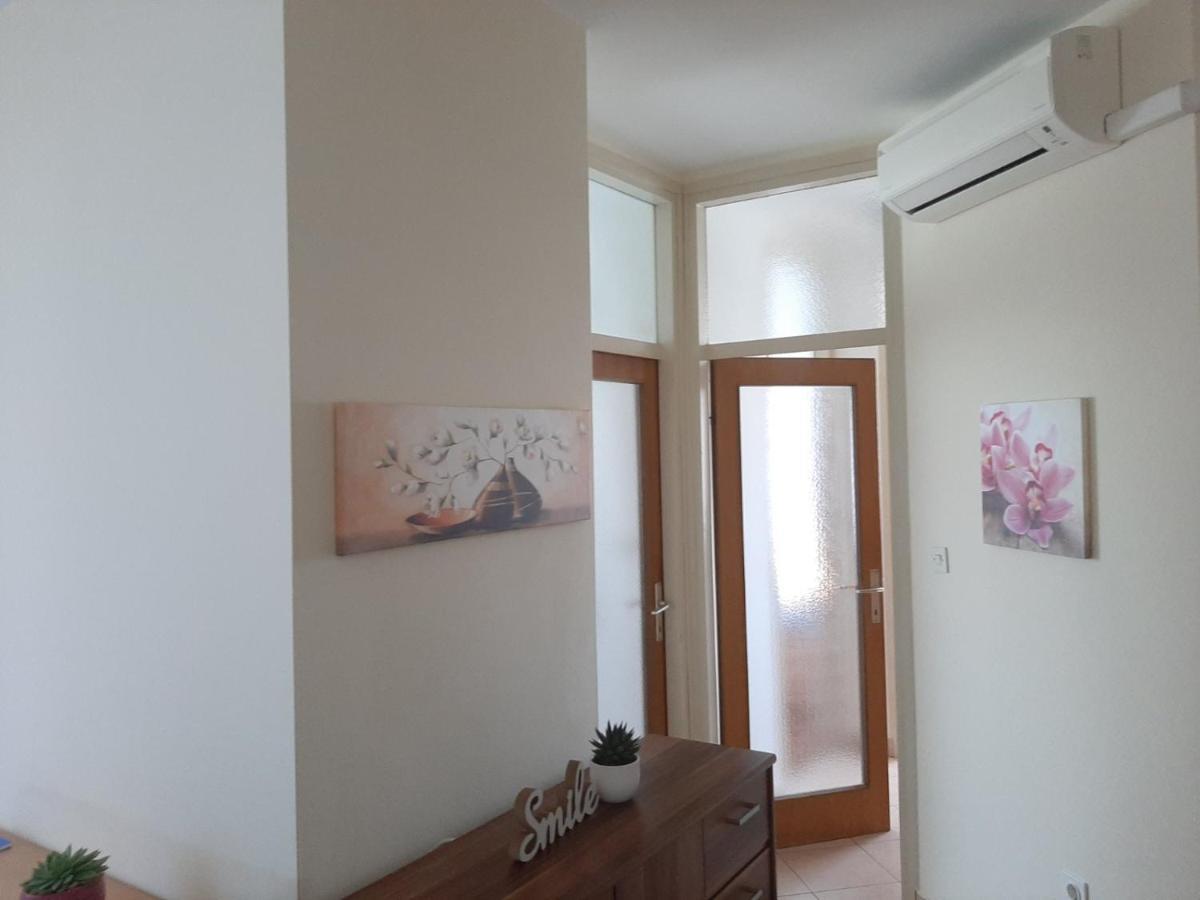 Apartamento Apartman Lila Umag Exterior foto