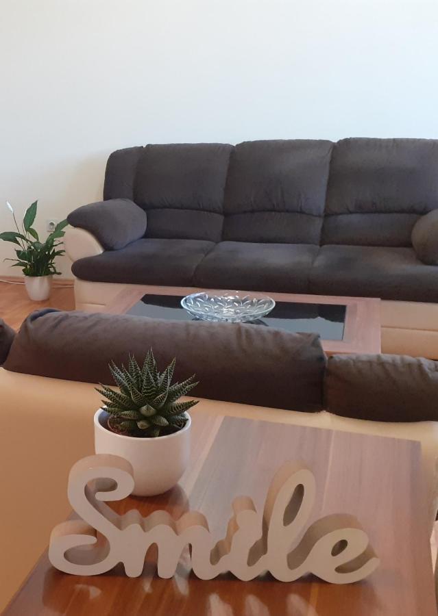 Apartamento Apartman Lila Umag Exterior foto