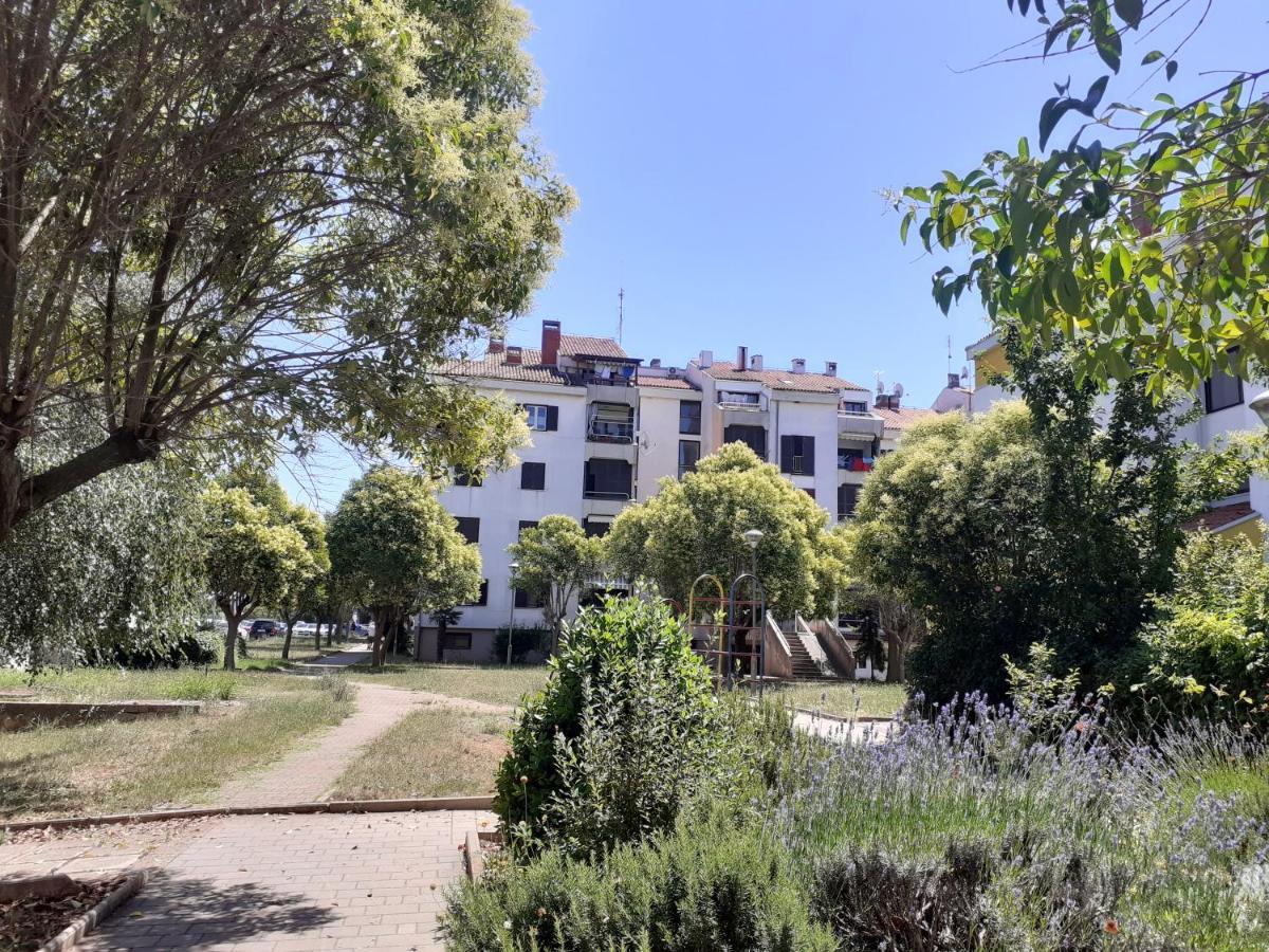 Apartamento Apartman Lila Umag Exterior foto