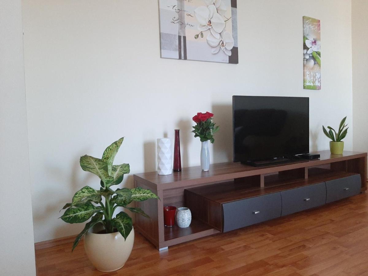 Apartamento Apartman Lila Umag Exterior foto